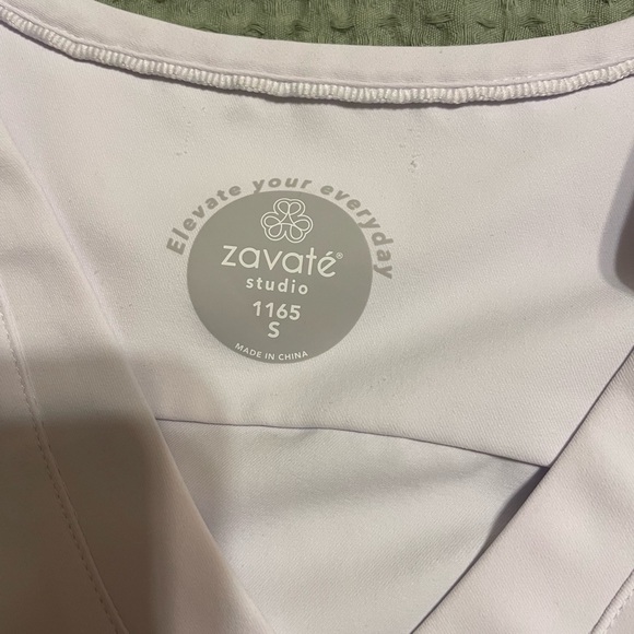 Zavate white scrubs - Picture 5 of 6